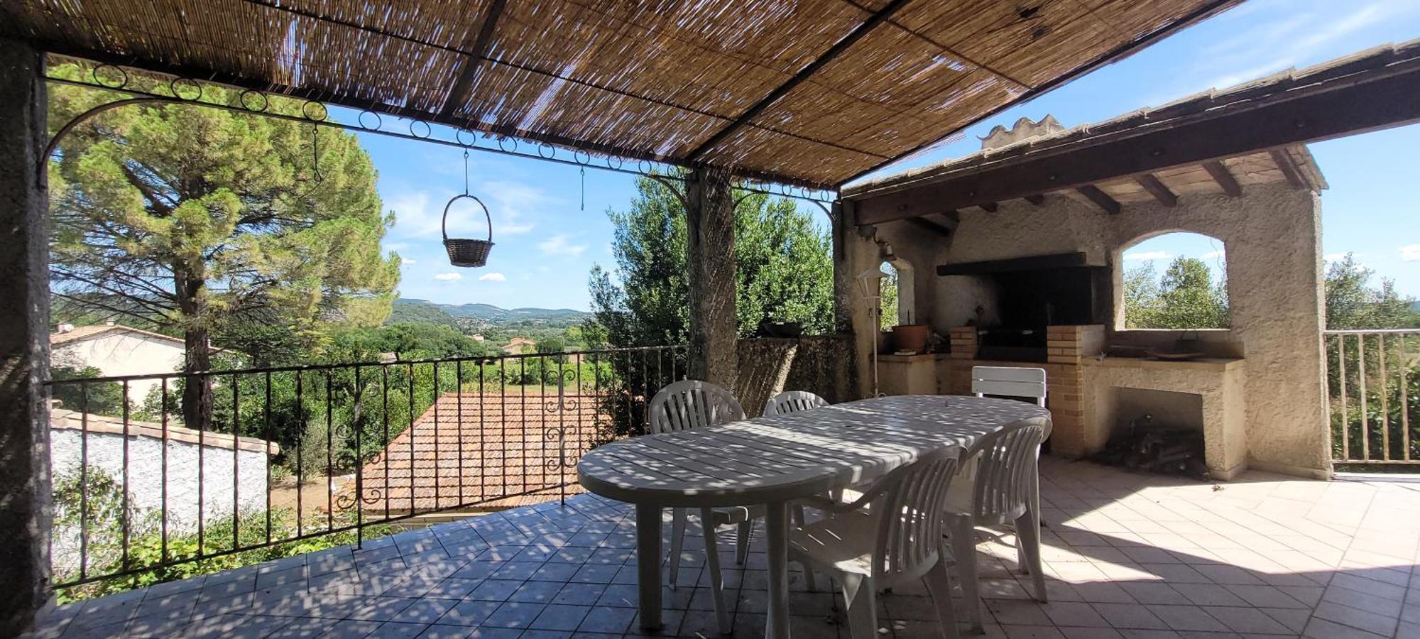 Le Domaine Du Soulier -Gite Et Chambres D'Hotes - La Maison Du Gardien Tornac Bagian luar foto