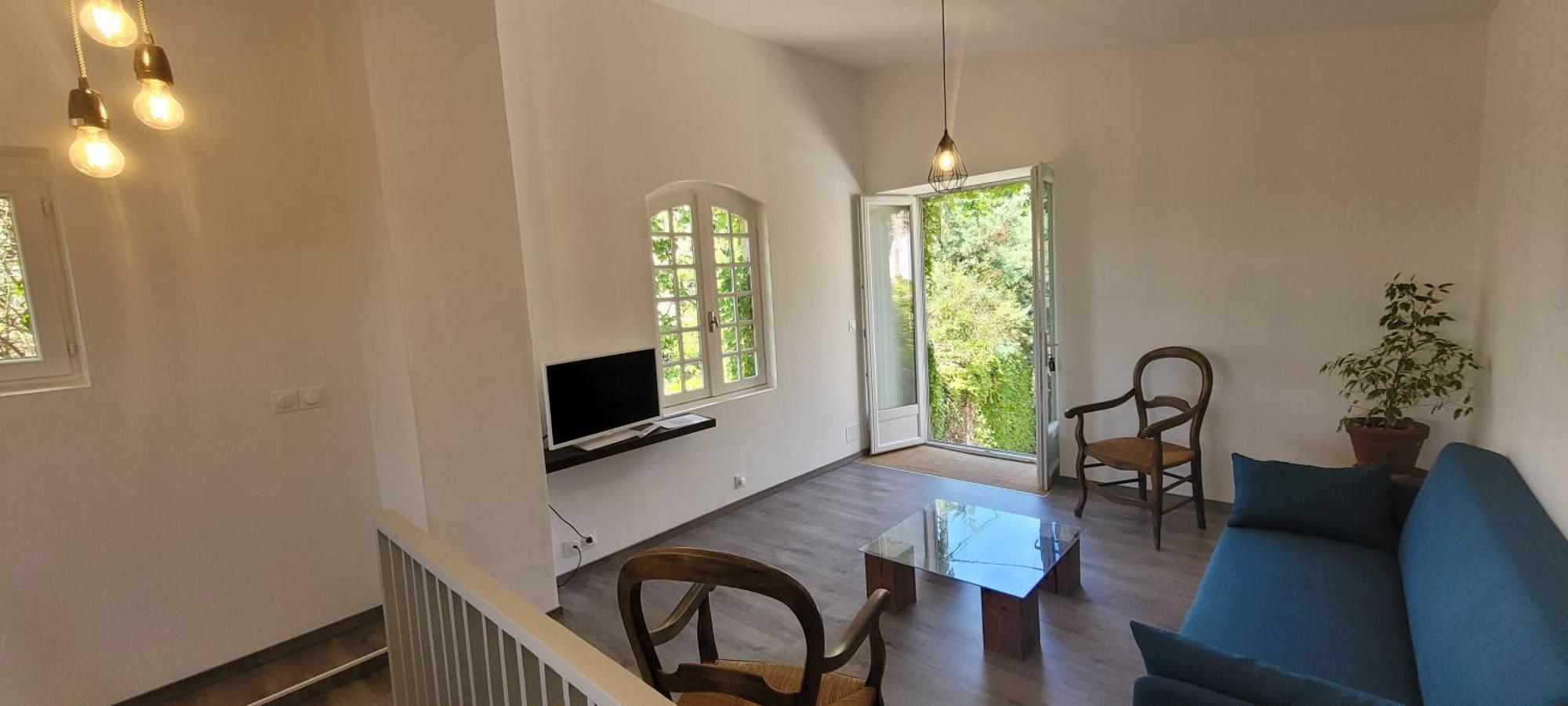 Le Domaine Du Soulier -Gite Et Chambres D'Hotes - La Maison Du Gardien Tornac Bagian luar foto